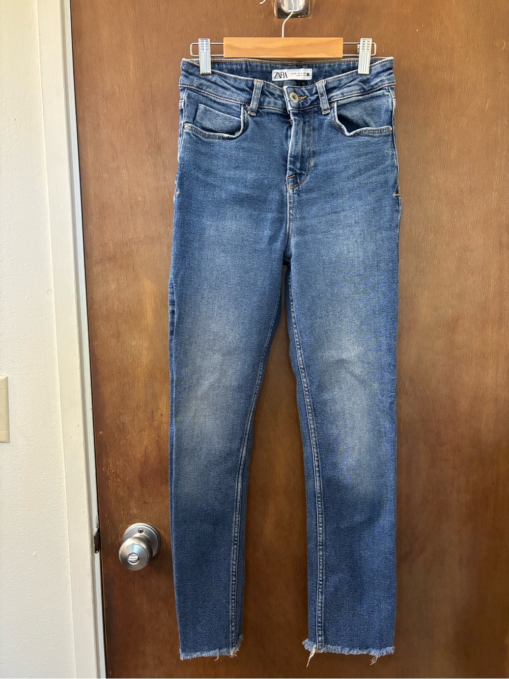 Zara High-Rise Straight Slim Jeans in Faded Blue Wash